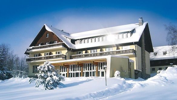 Unterkünfte in Schöneck: Hotel Haus am Ahorn Schöneck Vogtland